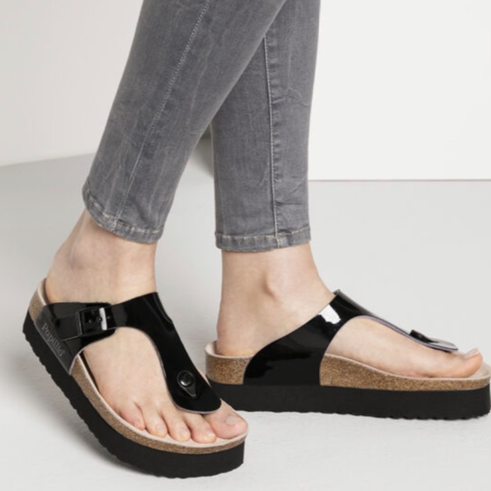 Birkenstock x Papillio Sandal Thong Gizeh Birko-Flor in Two-Tone Patent …
